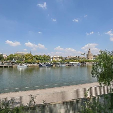 Riverwalk Suites - Puente Triana Sevilla Dış mekan fotoğraf