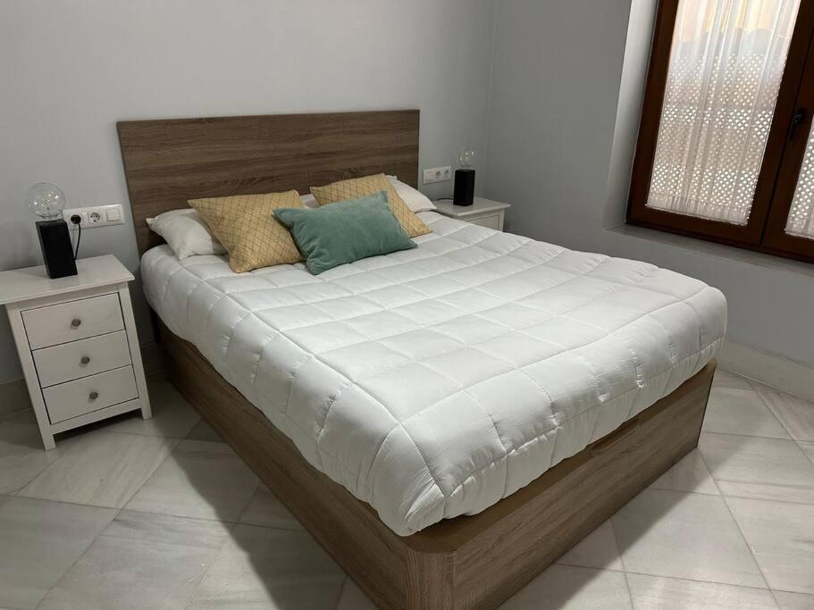 Riverwalk Suites - Puente Triana Sevilla Dış mekan fotoğraf