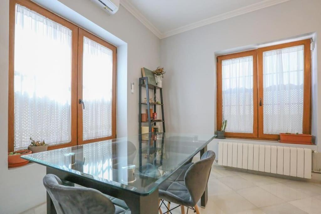 Riverwalk Suites - Puente Triana Sevilla Dış mekan fotoğraf
